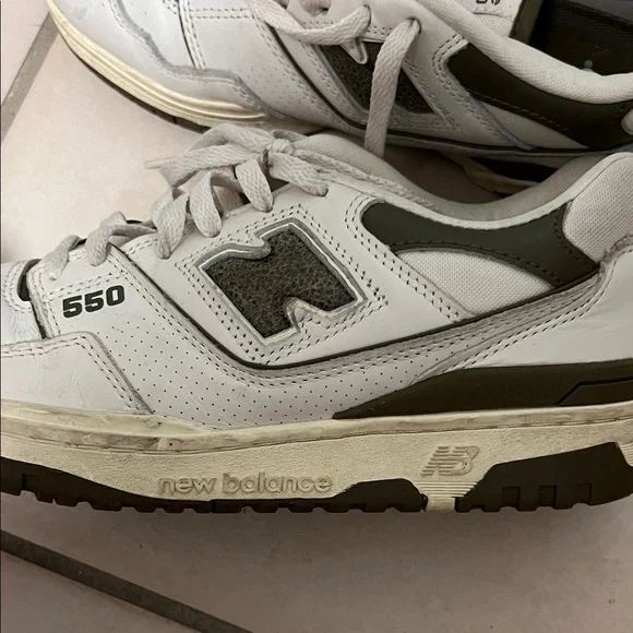 New Balance 550 White and Dark Green Sneakers - Picture 3 of 6